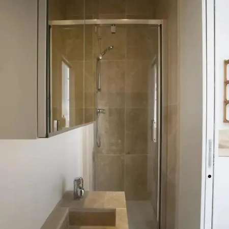 Gorgeous For 2 With Courtyard! Daire Paris