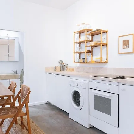 Gorgeous For 2 With Courtyard! * Paris