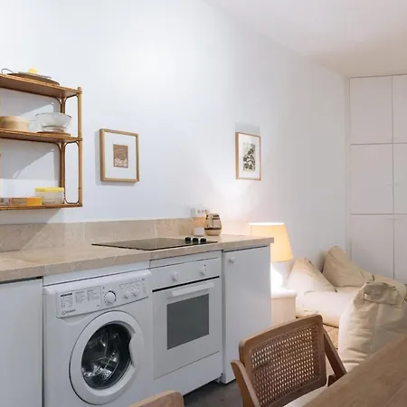 Gorgeous For 2 With Courtyard! Daire Paris